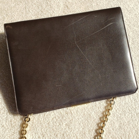 FERRAGAMO leather clutch with gold strap - Picture 7 of 8